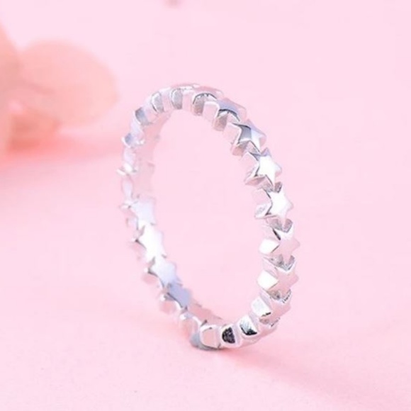 LAST ONE! 925 Sterling Star Eternity Stacking Ring - Picture 4 of 6